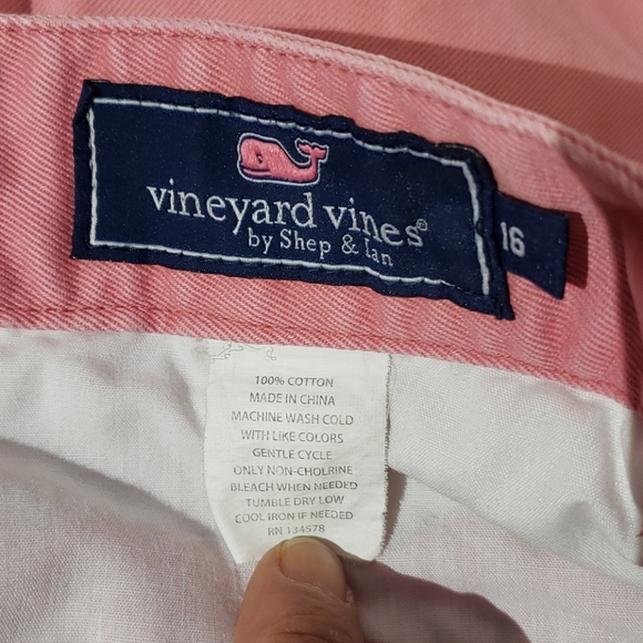 Vineyard Vines Shorts - Picture 3 of 7
